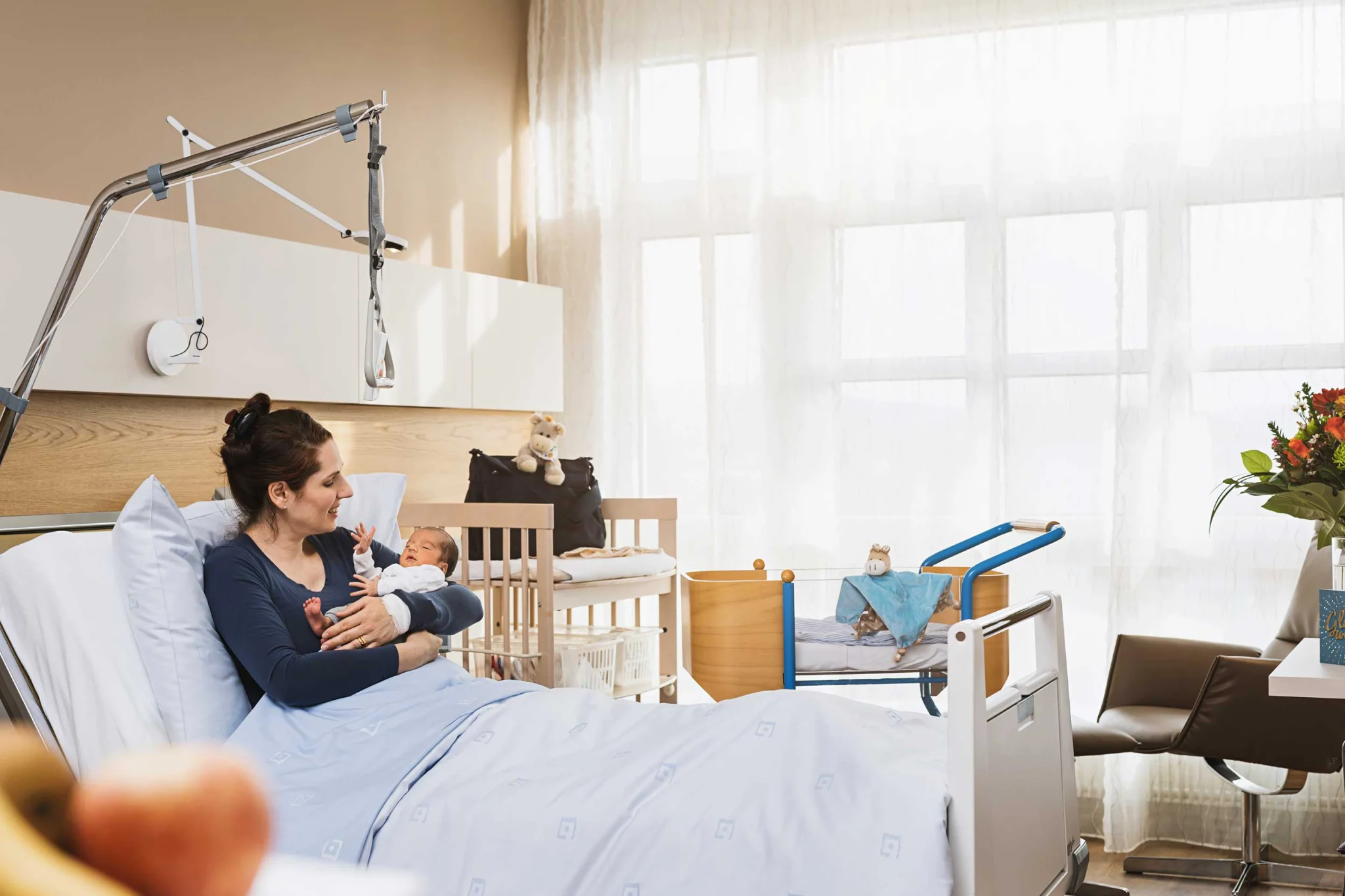 Hirslanden Werbebild Geburtenstation